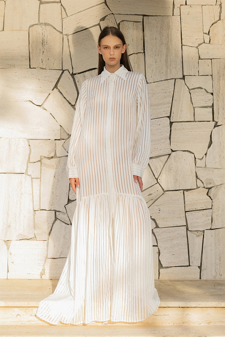 Long dress in viscose / white