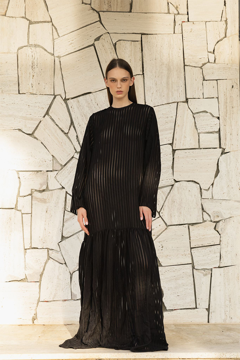Open back dress in viscose