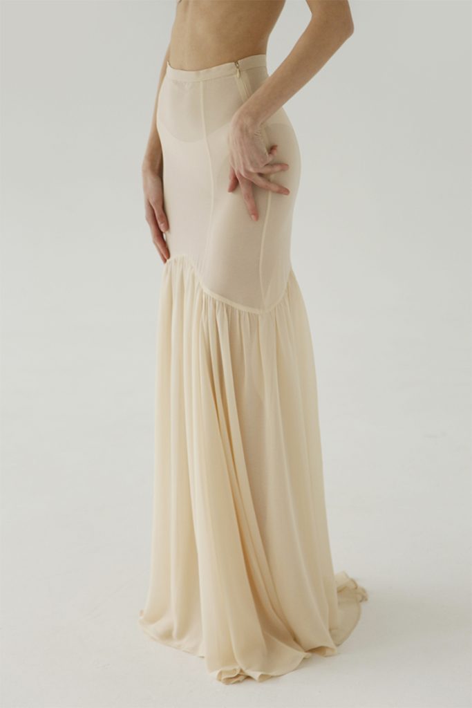 Ruffled Skirt in Muslin / Nude