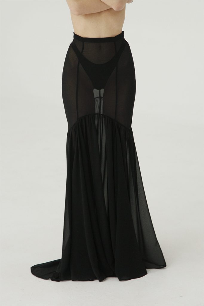 Ruffled Skirt in Muslin / Black