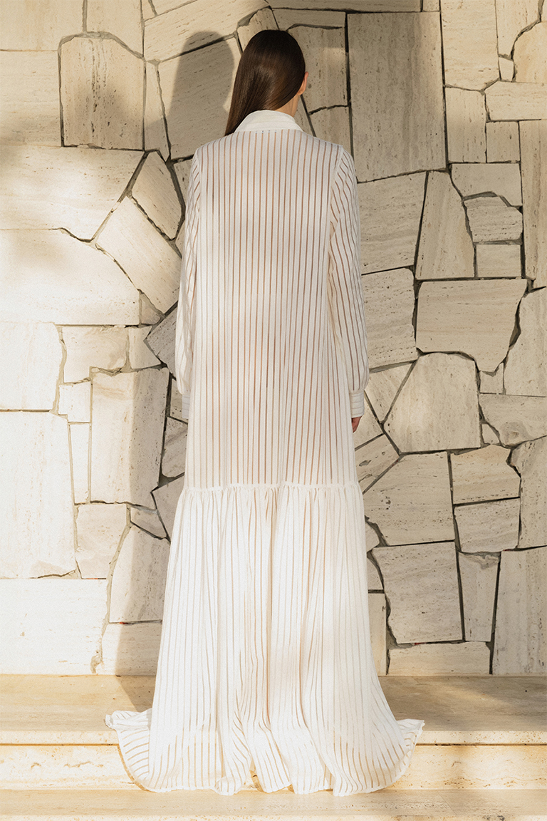 Long dress in viscose / white
