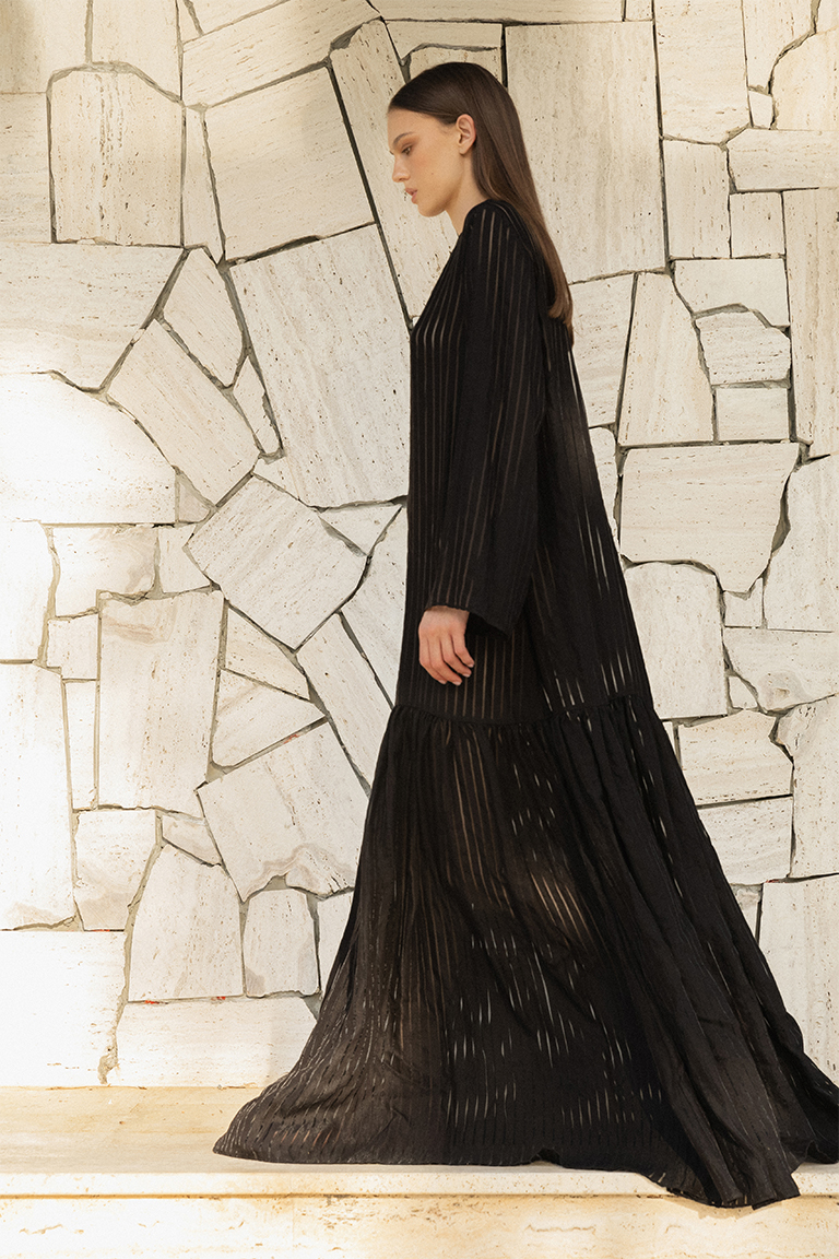 Open back dress in viscose