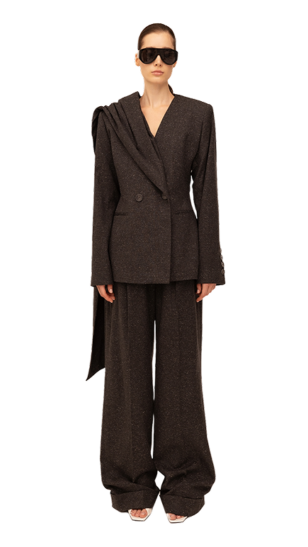 Look 2 – scarf jacket and pants in silk and wool