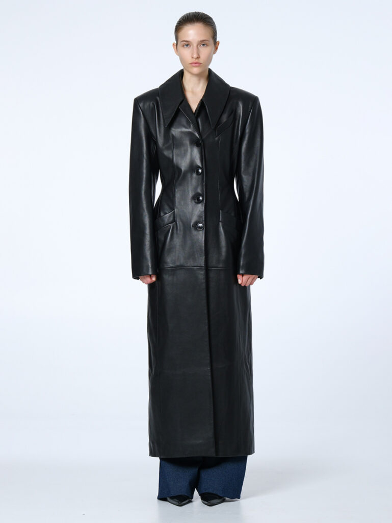 Long coat in genuine leather