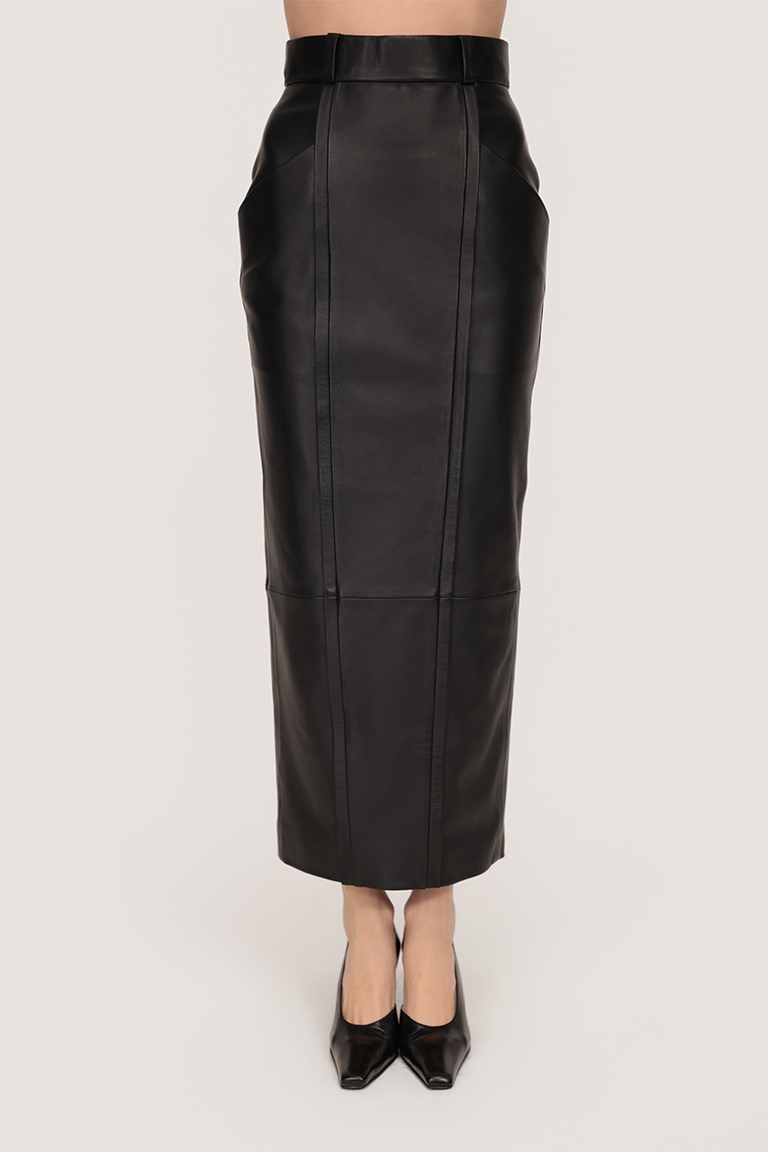 Pencil skirt in genuine leather