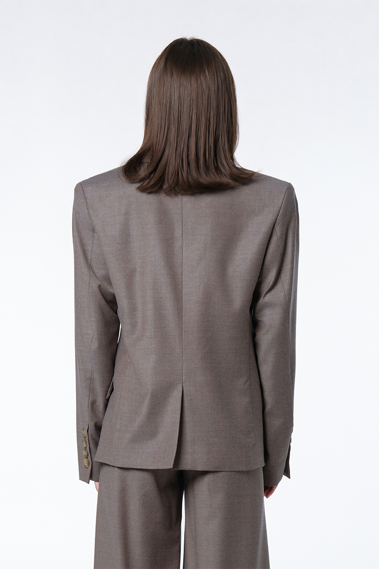 Short jacket in wool