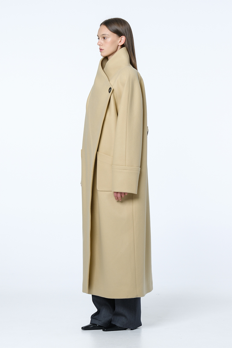 Long asymmetric coat / beige