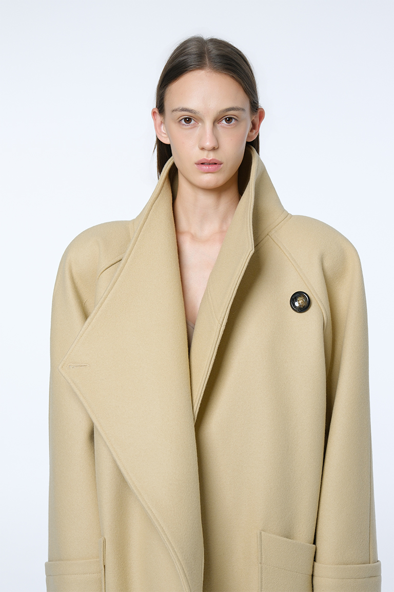Long asymmetric coat / beige