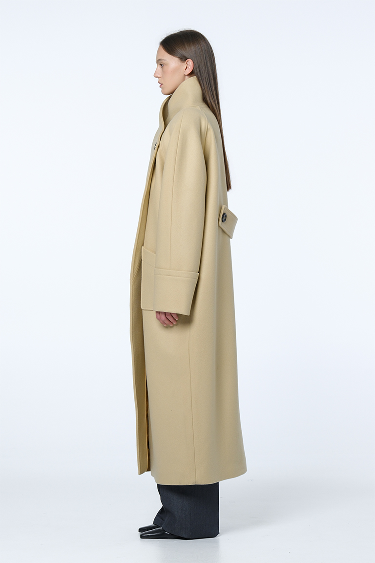 Long asymmetric coat / beige