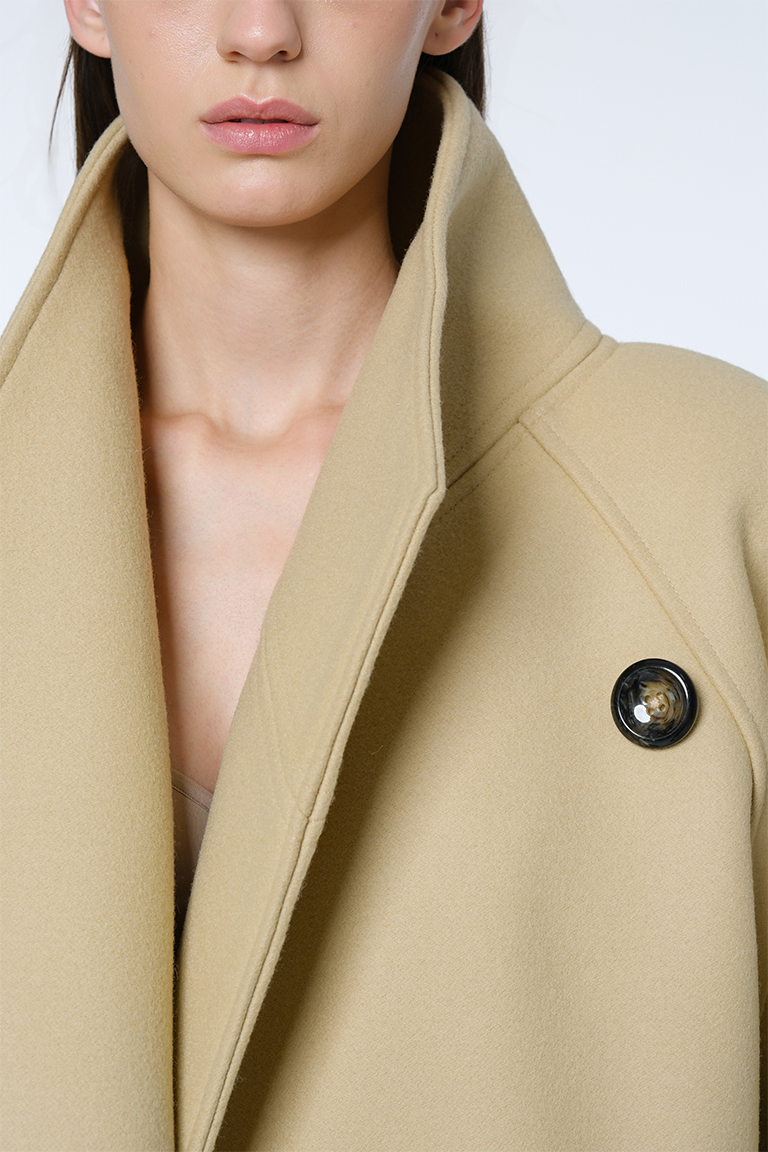 Long asymmetric coat / beige