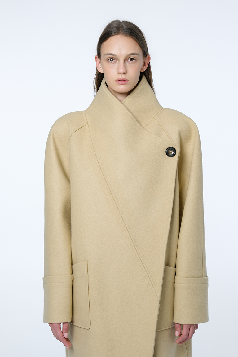 Long asymmetric coat / beige