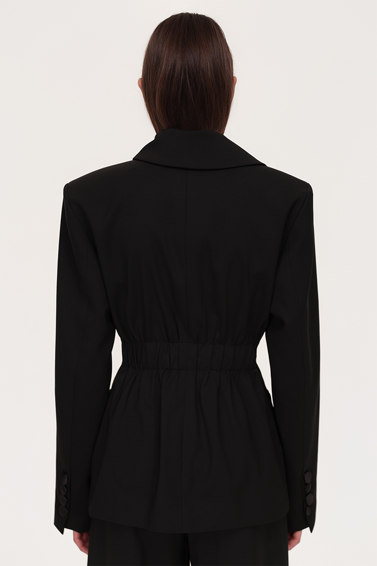 Sculpted blazer in wool