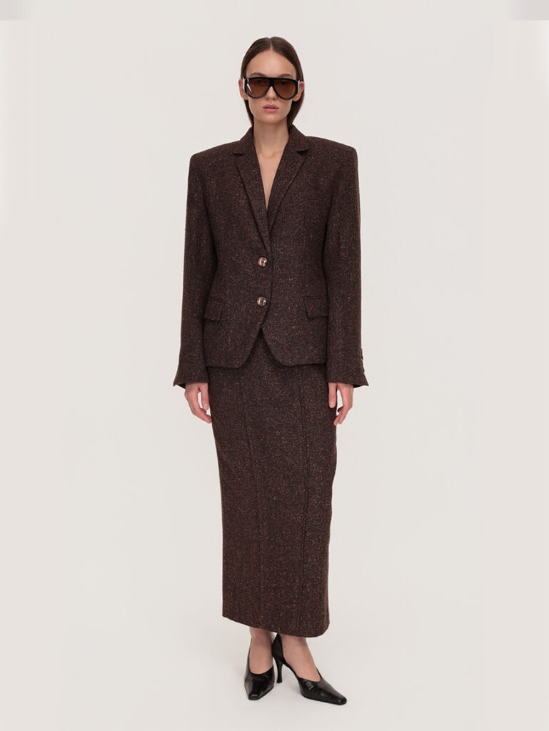 Short jacket & pencil skirt in silky wool
