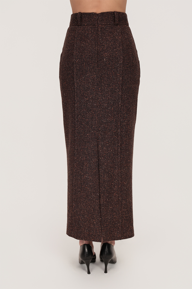 Short jacket & pencil skirt in silky wool