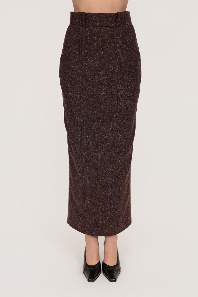 Short jacket & pencil skirt in silky wool