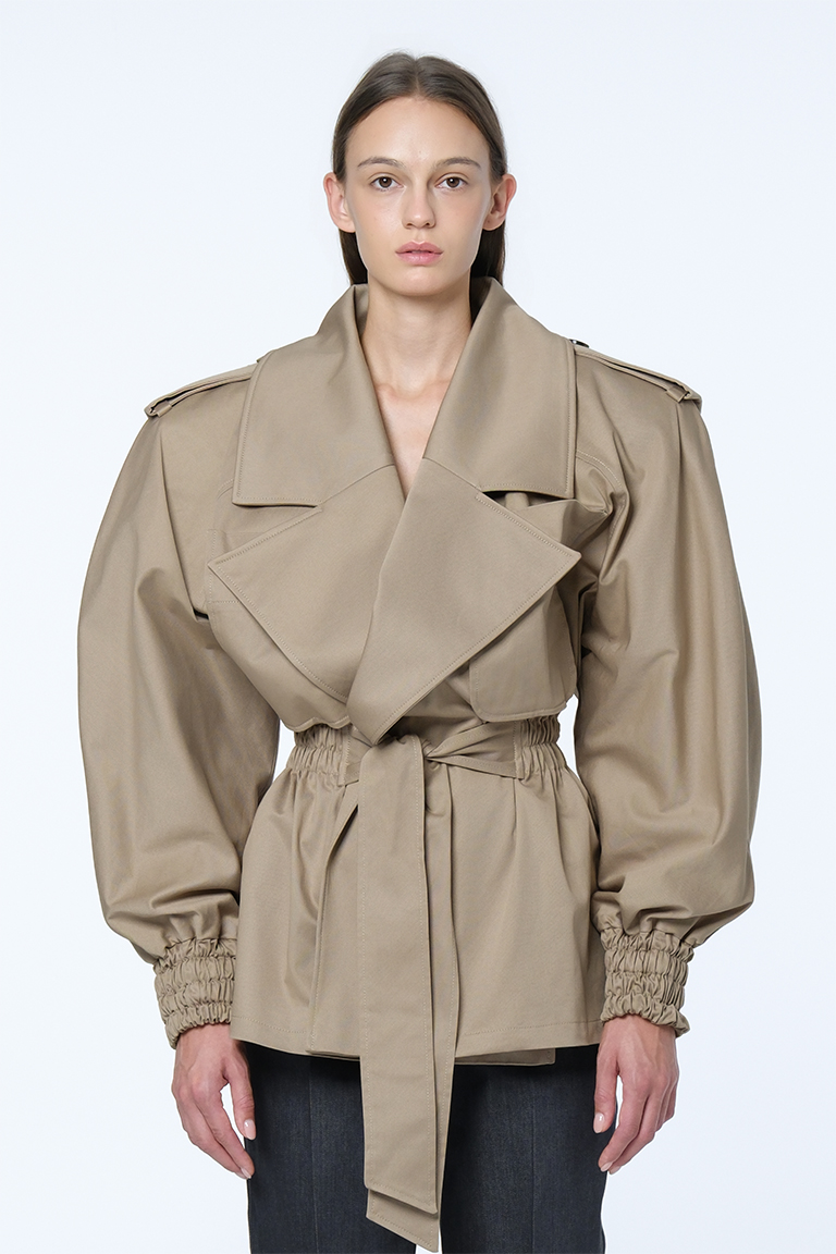 Trench coat in cotton / beige